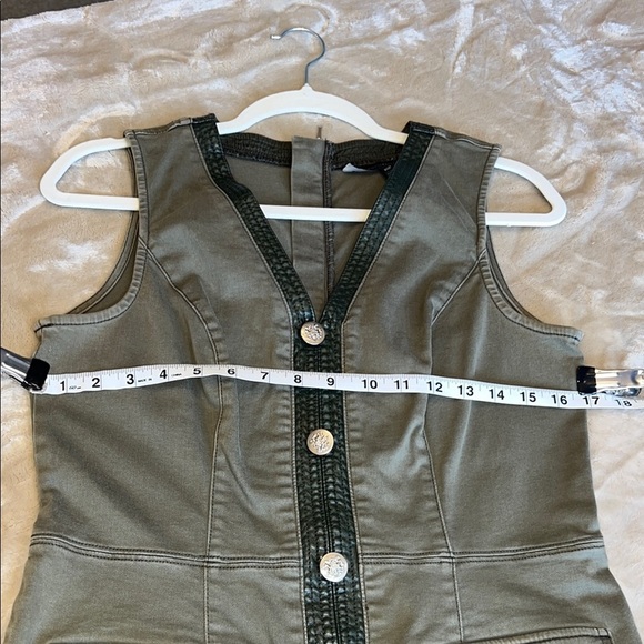 WHITE HOUSE BLACK MARKET Stylish Olive Green Sleeveless Dress - Picture 8 of 8